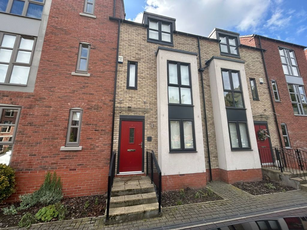Property photo 1 of 1 External