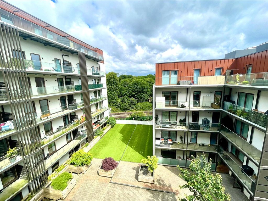 Property photo 1 of 8 Picture No. 08