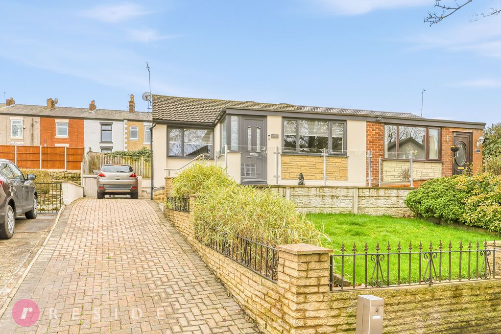 Property photo 1 of 16 Bungalow