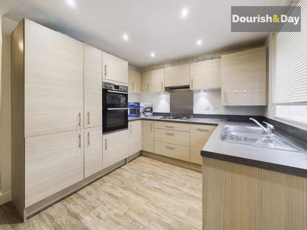 Property photo 3 of 14 Kitchen Diner