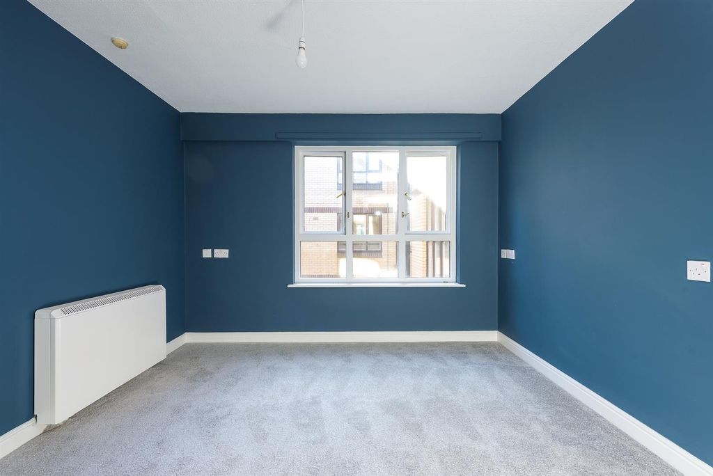 Property photo 2 of 10 Untitled (5 Of 8).Jpg