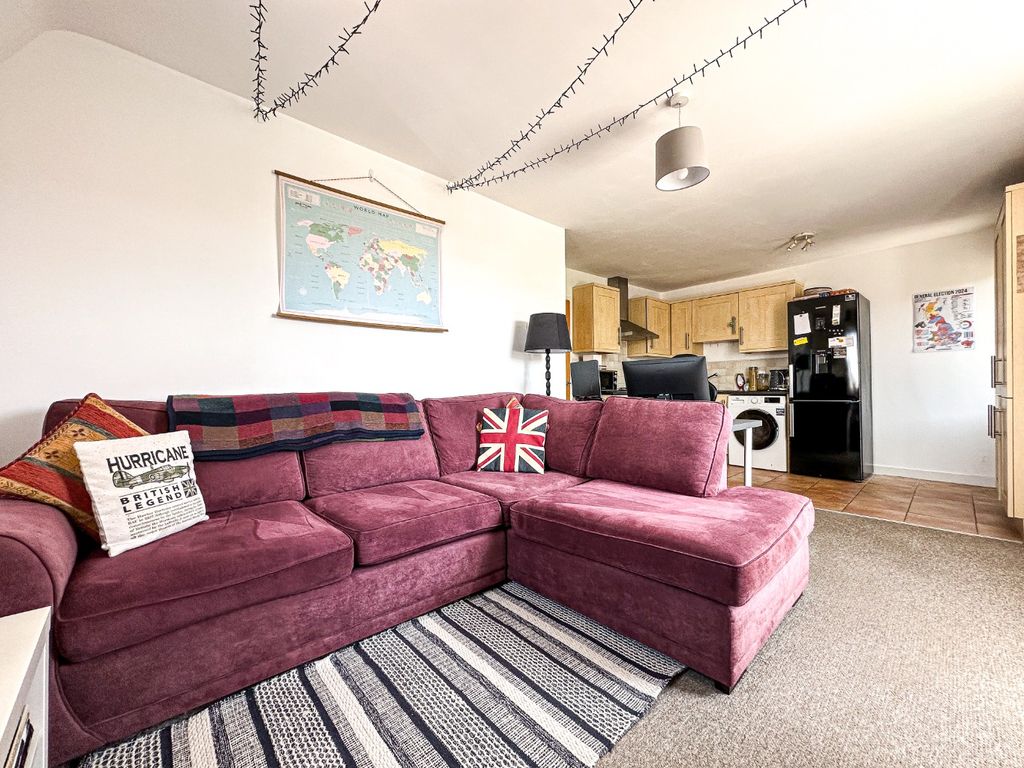 Property photo 3 of 14 5236807