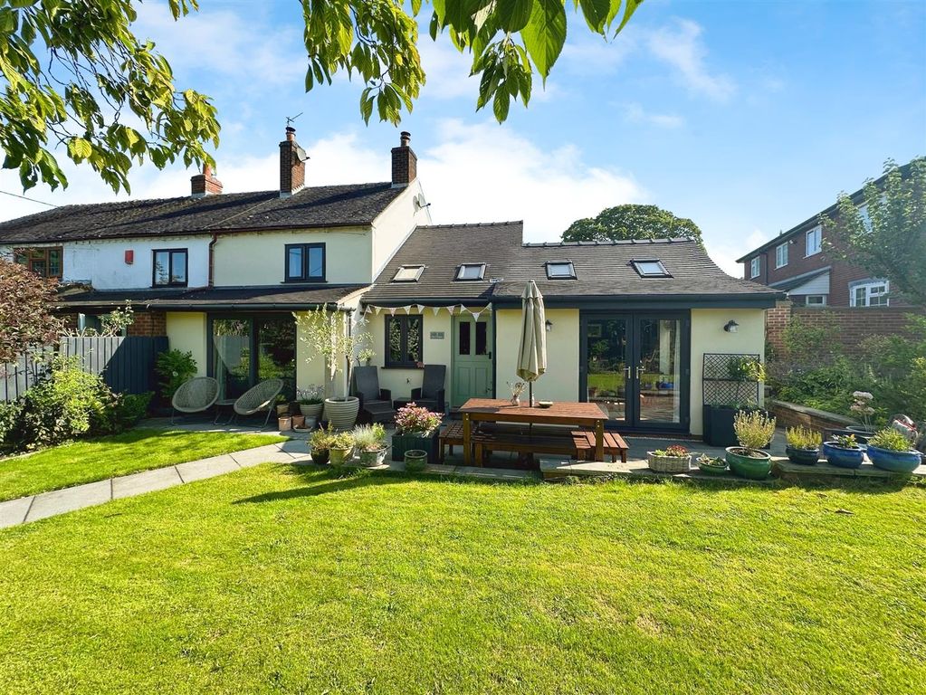 Property photo 3 of 31 The Cottages