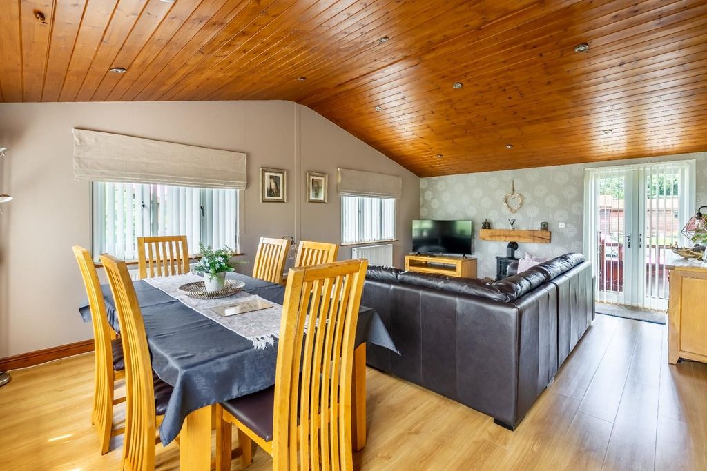 Property photo 3 of 21 15Fk-2.Jpg