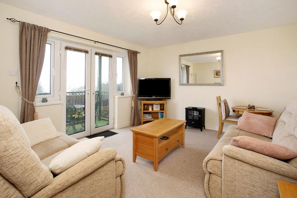 Property photo 2 of 13