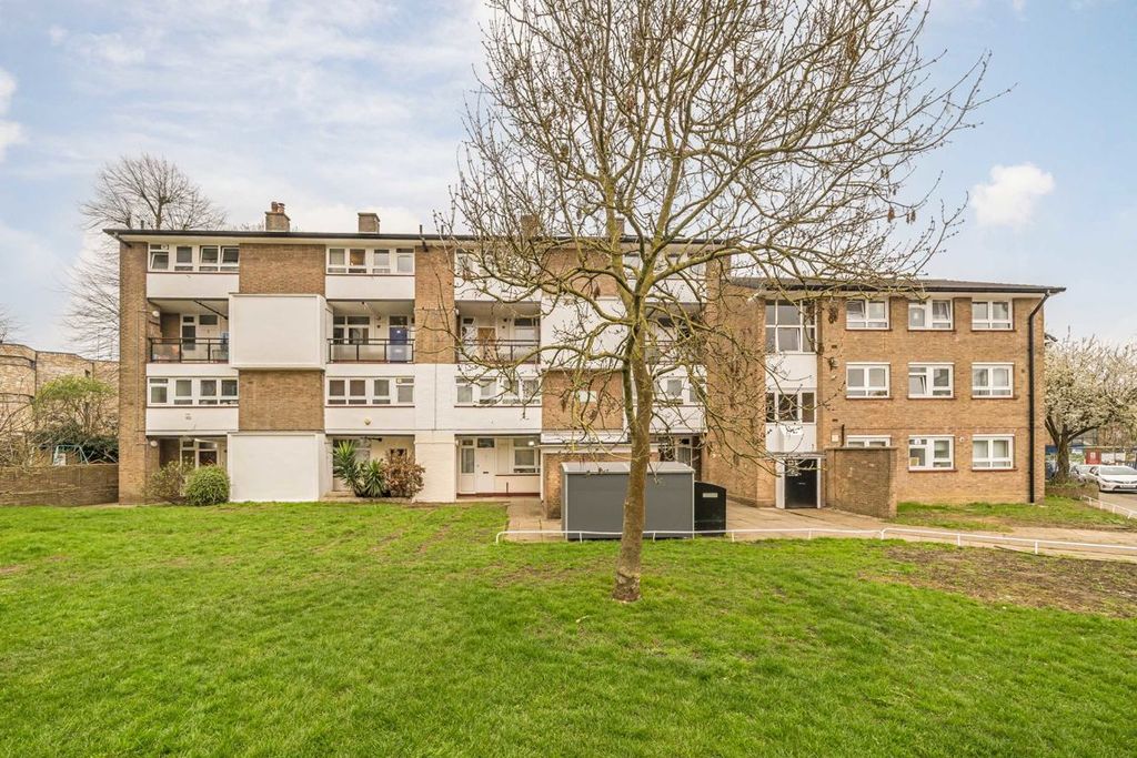 Property photo 1 of 1