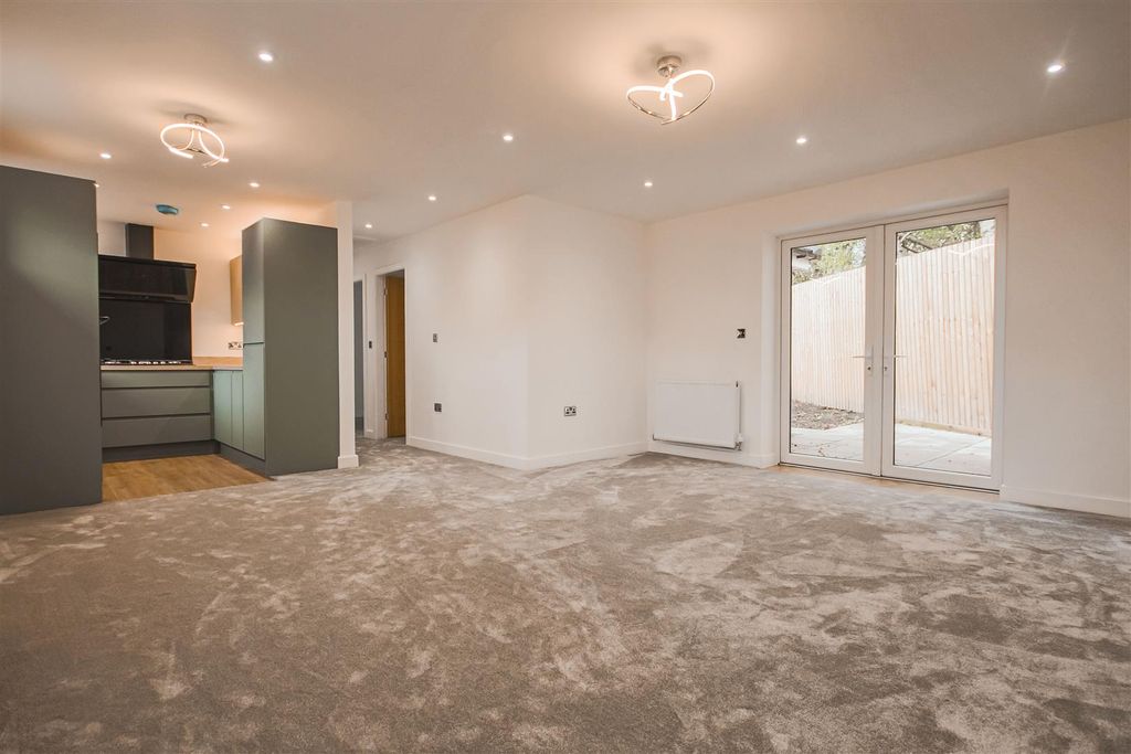Property photo 1 of 17 Img_1181.Jpg