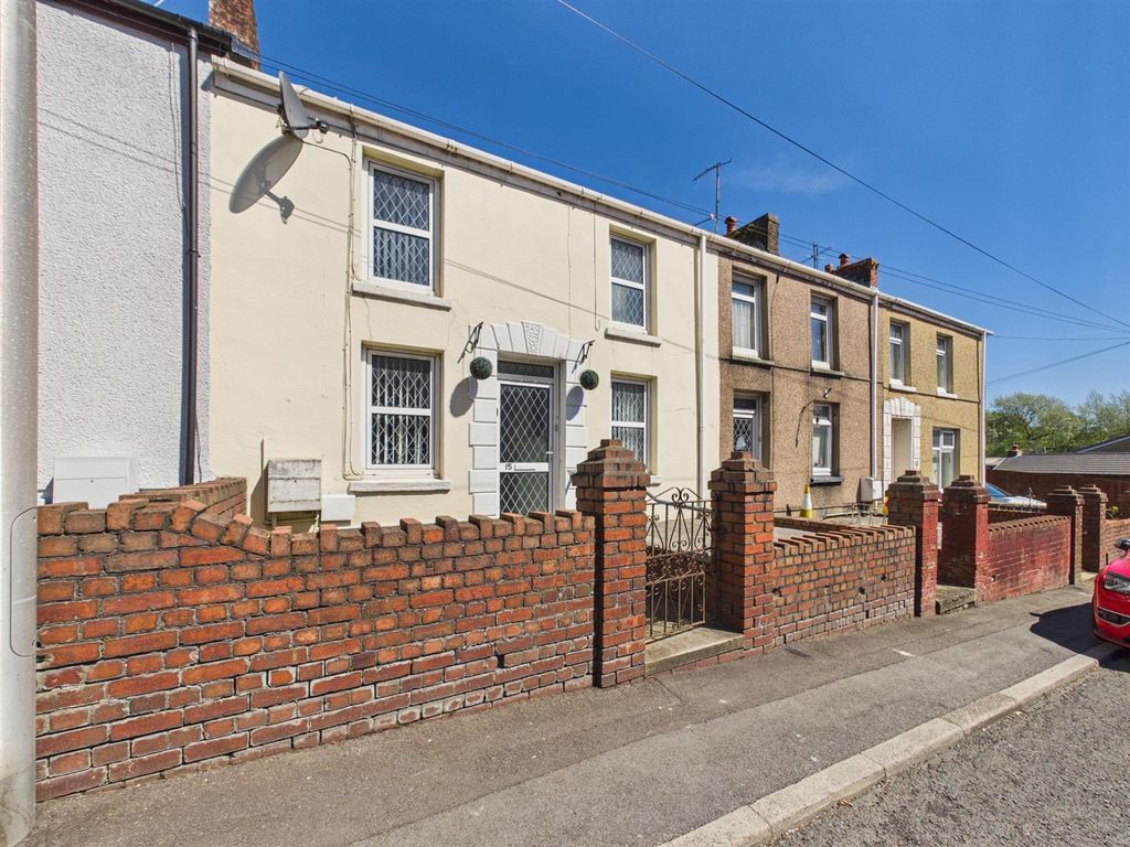 Property photo 1 of 23 Cam04045G0-Pr0090-Still027.Jpg