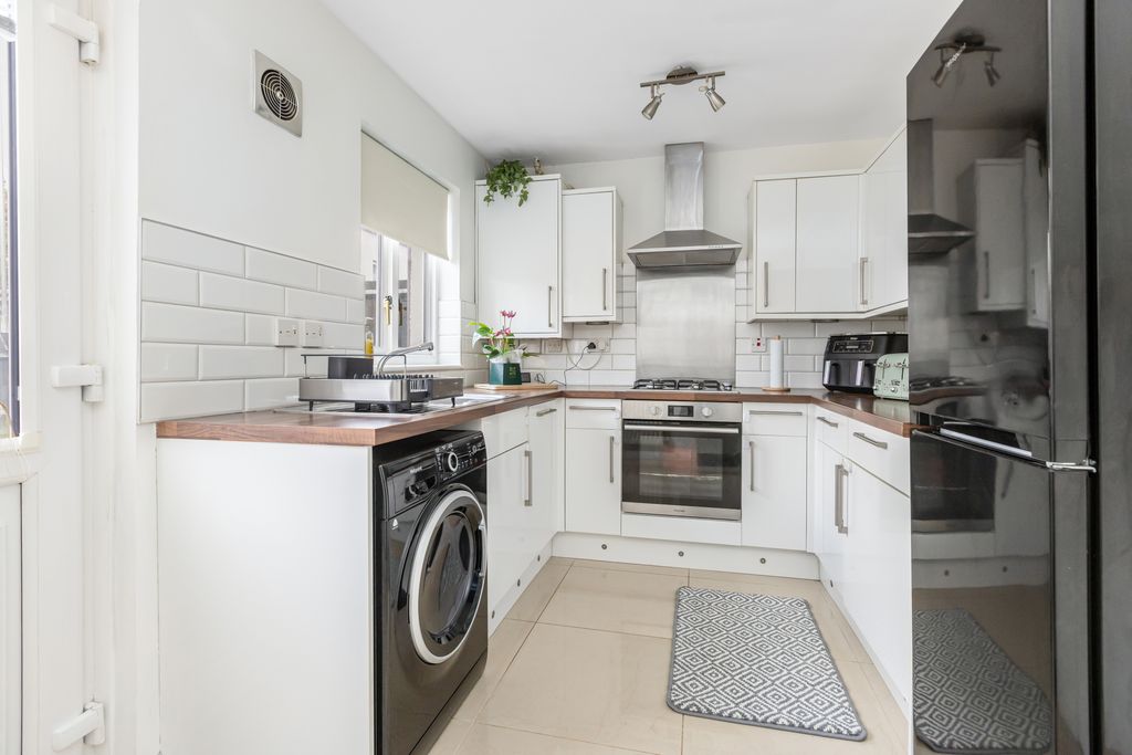 Property photo 3 of 12 Property Image 3