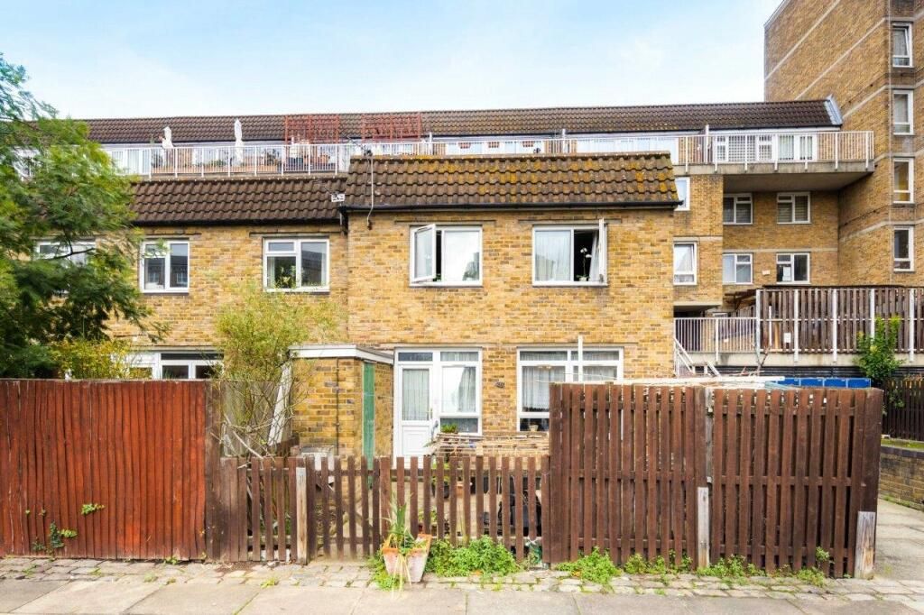 Property photo 2 of 12 95869_Sho240261_Img_06_0000