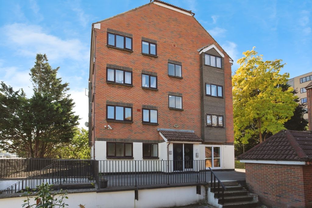 Property photo 1 of 10 Front Elevation