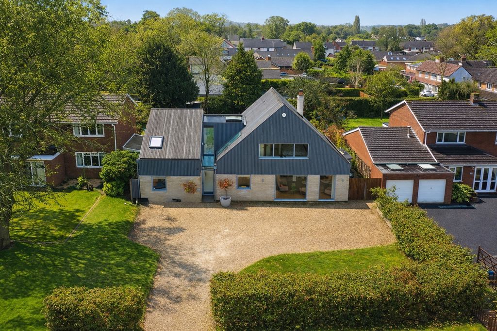 Property photo 1 of 25