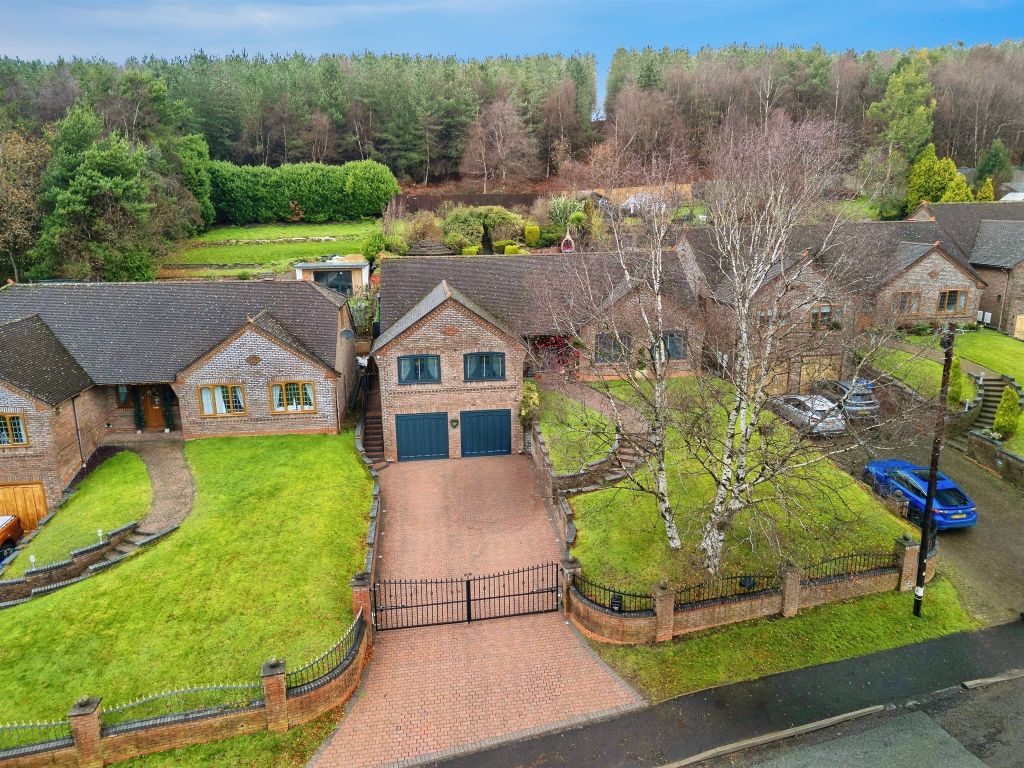 Property photo 1 of 34