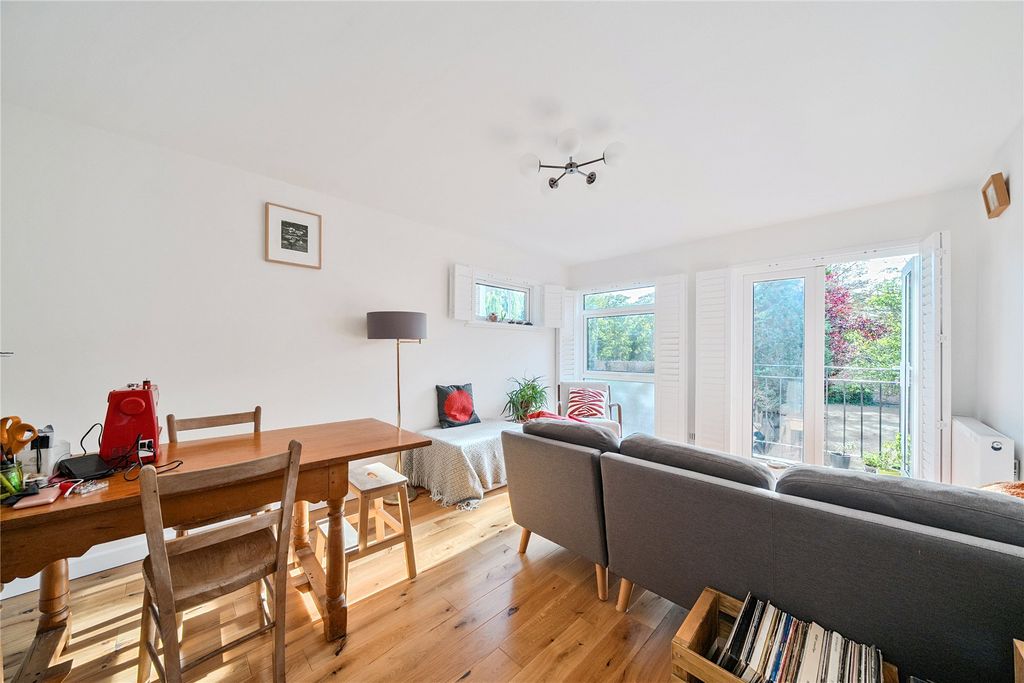 Property photo 1 of 10 Picture No. 11