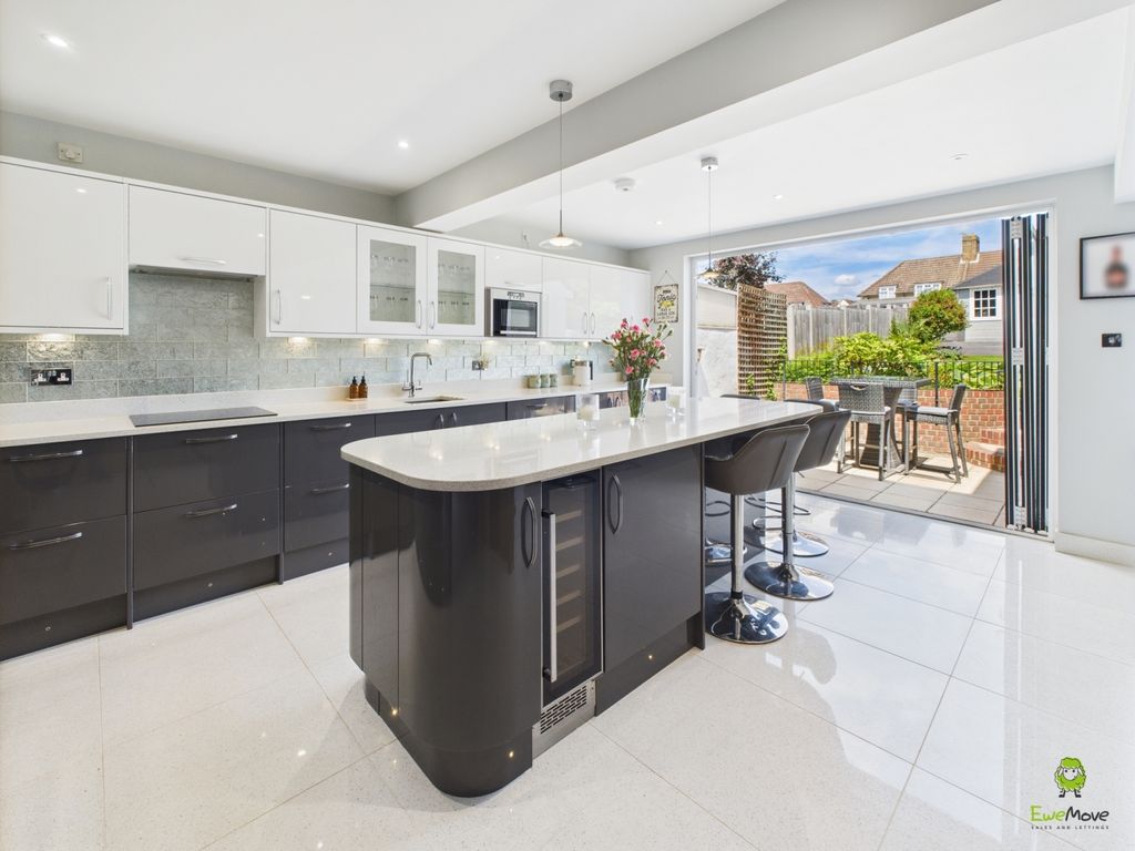 Property photo 1 of 16 Kitchen Diner James Hillier Ewemove Bexley And Dar