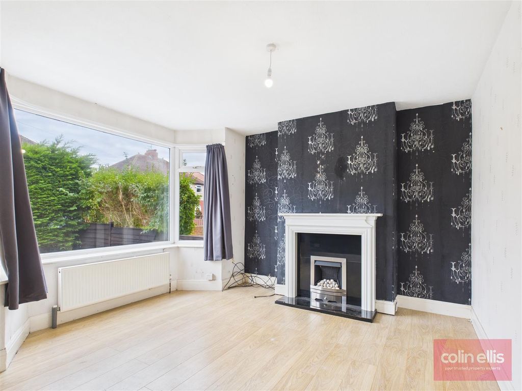 Property photo 2 of 19 Cam05075G0-Pr0215-Still001.Jpg