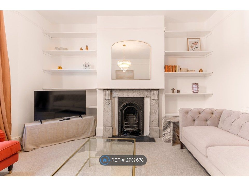 Property photo 2 of 33