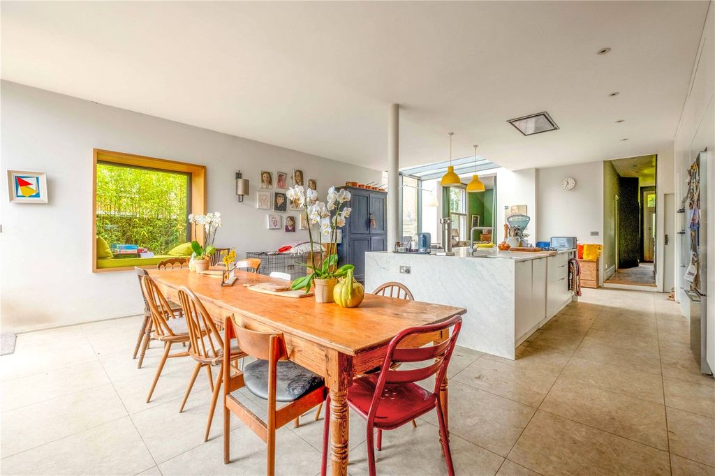 Property photo 3 of 26 Kitchen/Diner