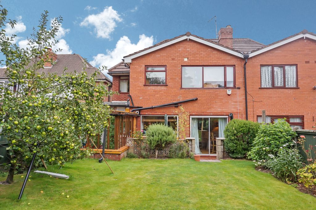 Property photo 2 of 23