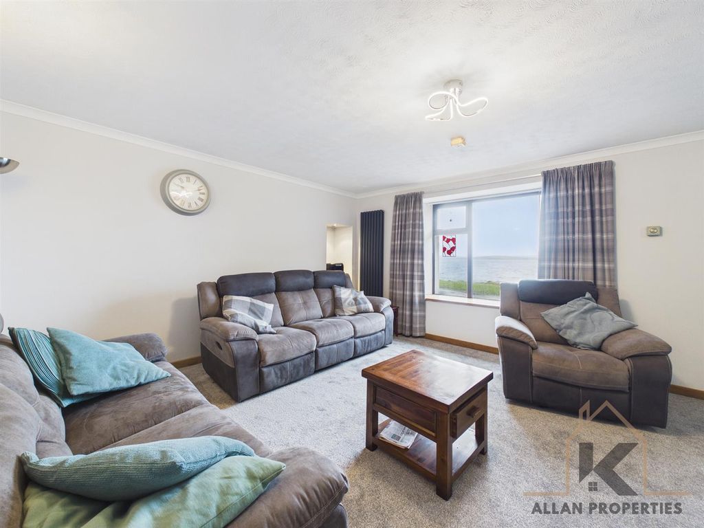 Property photo 3 of 30