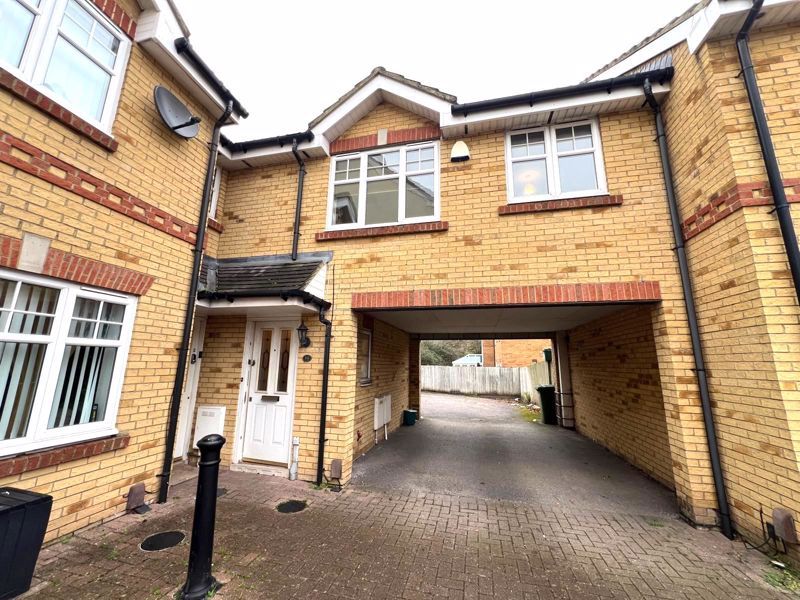 Property photo 1 of 11 Photo 8