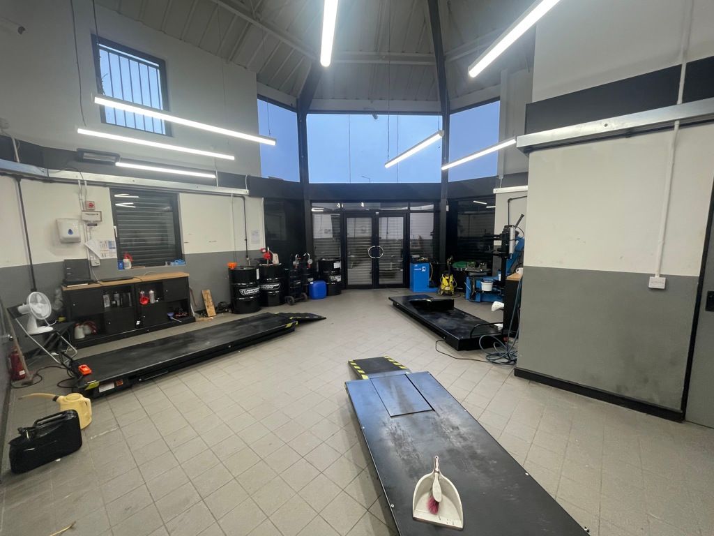 Property photo 3 of 12 Photo 10