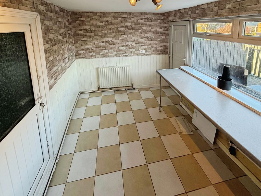 Property photo 3 of 11 Photo 11