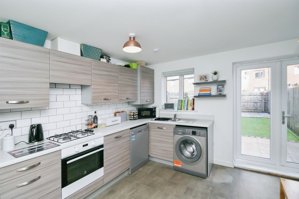 Property photo 2 of 16