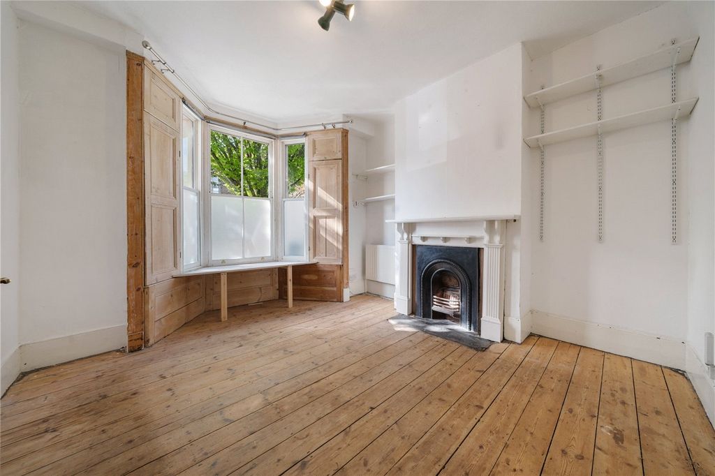 Property photo 2 of 12 Picture No. 06