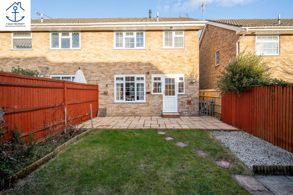 Property photo 3 of 43