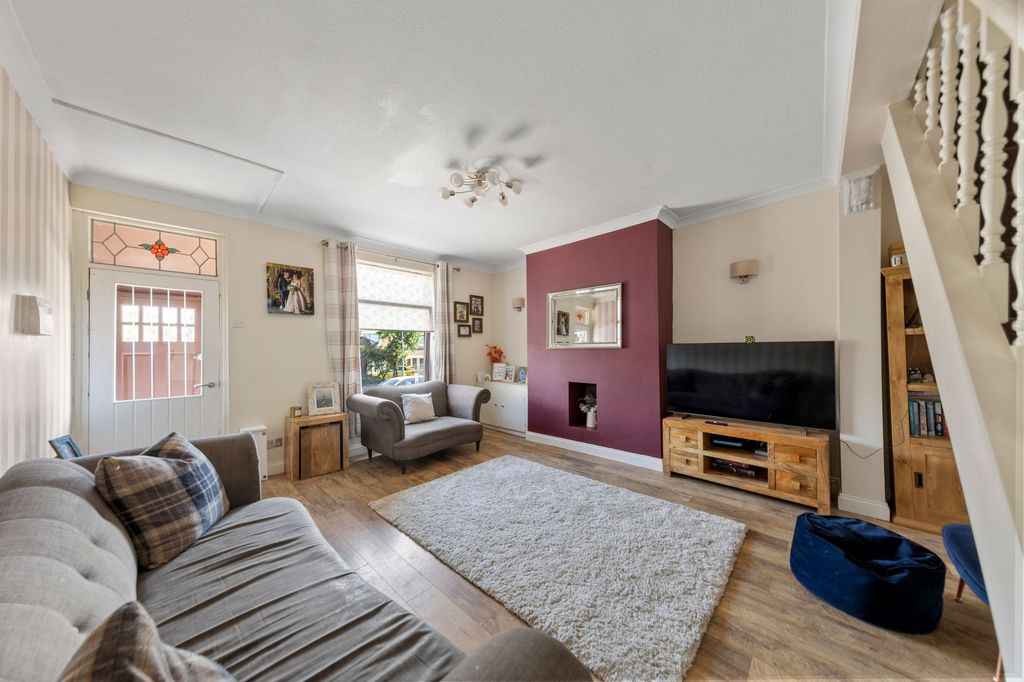 Property photo 3 of 14