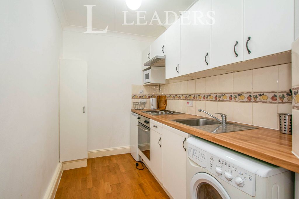 Property photo 2 of 10 Ed04d287-5Bb6-4701-8