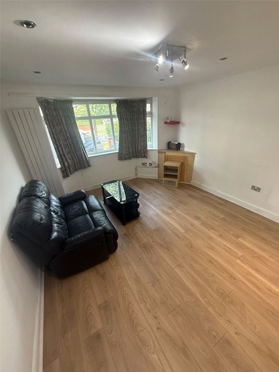 Property photo 3 of 16 Picture No. 66