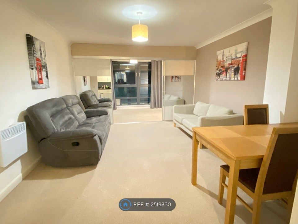 Property photo 3 of 12