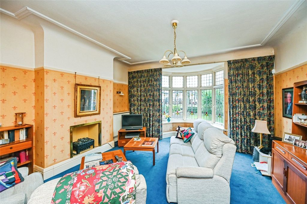 Property photo 3 of 23 Photo