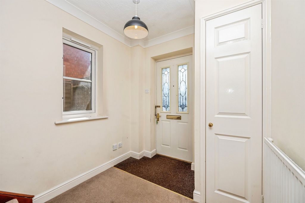 Property photo 2 of 15