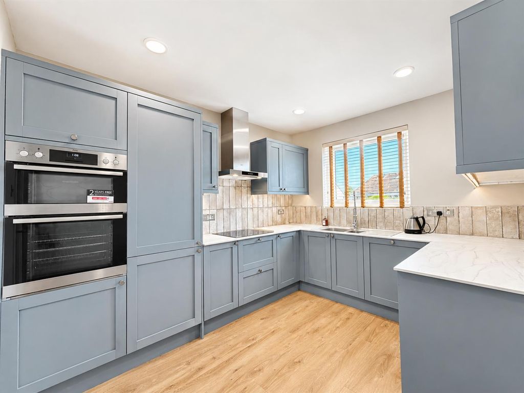 Property photo 3 of 19 Kitchen.Png