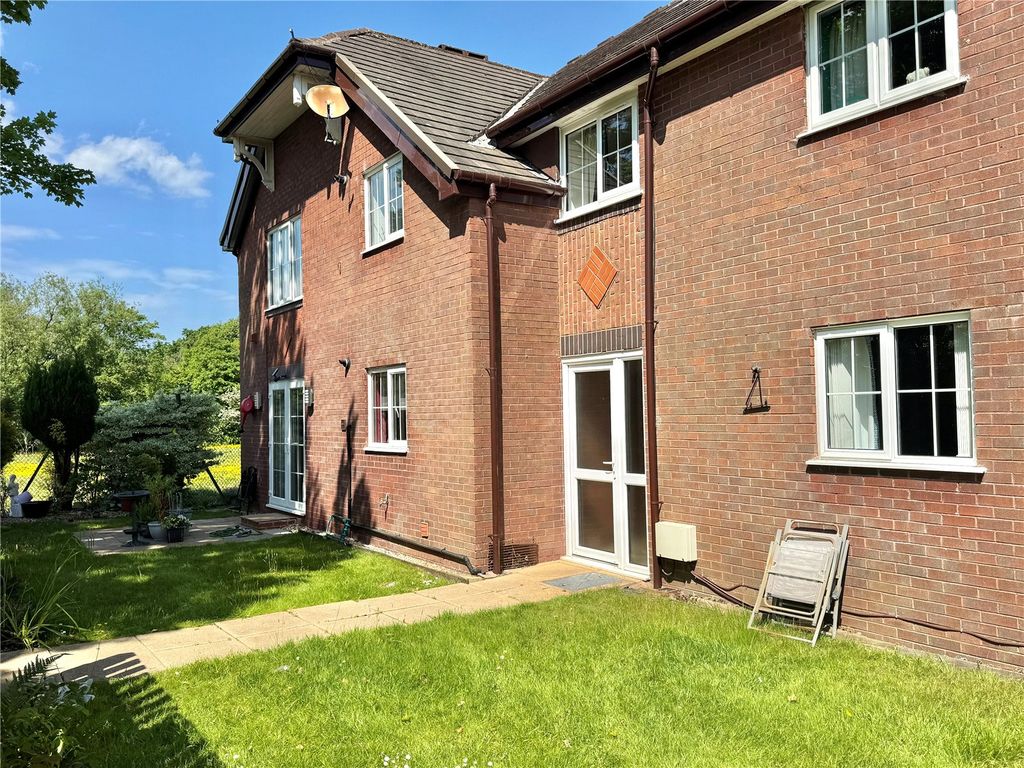 Property photo 3 of 14 Picture No. 06