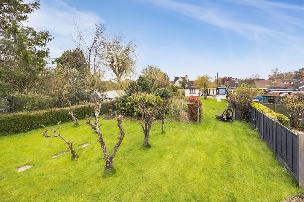 Property photo 2 of 20