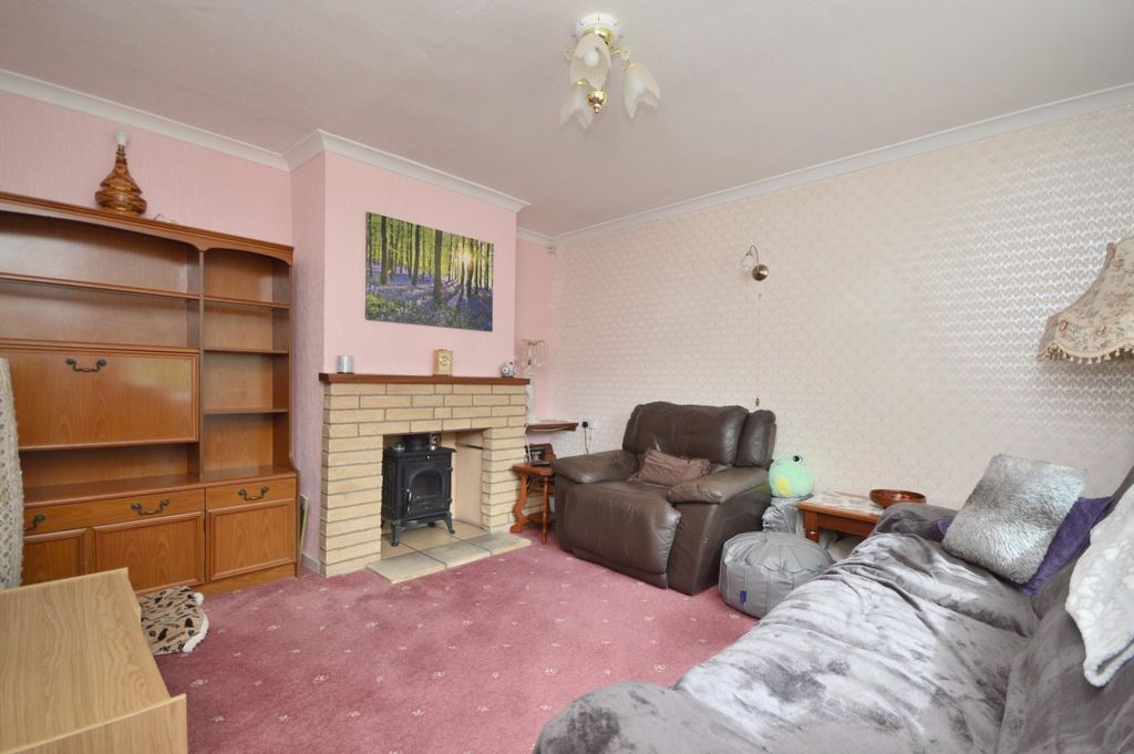 Property photo 2 of 21