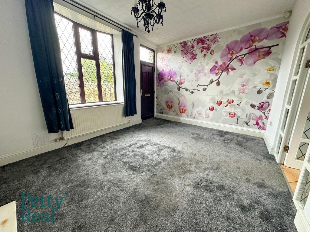 Property photo 3 of 11 25B1D50D-7541-4CE2-B2F1-E035821766E4.Jpeg