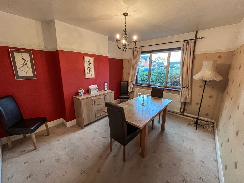 Property photo 3 of 15 Dining Room