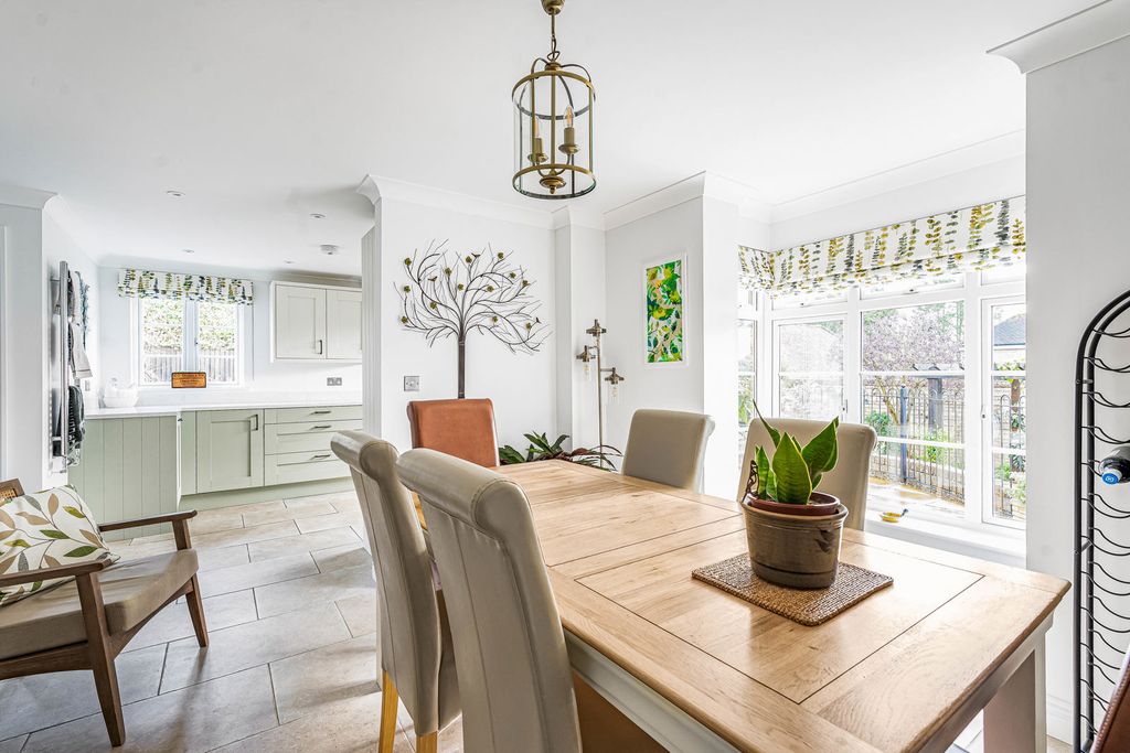 Property photo 3 of 26 Dining Room