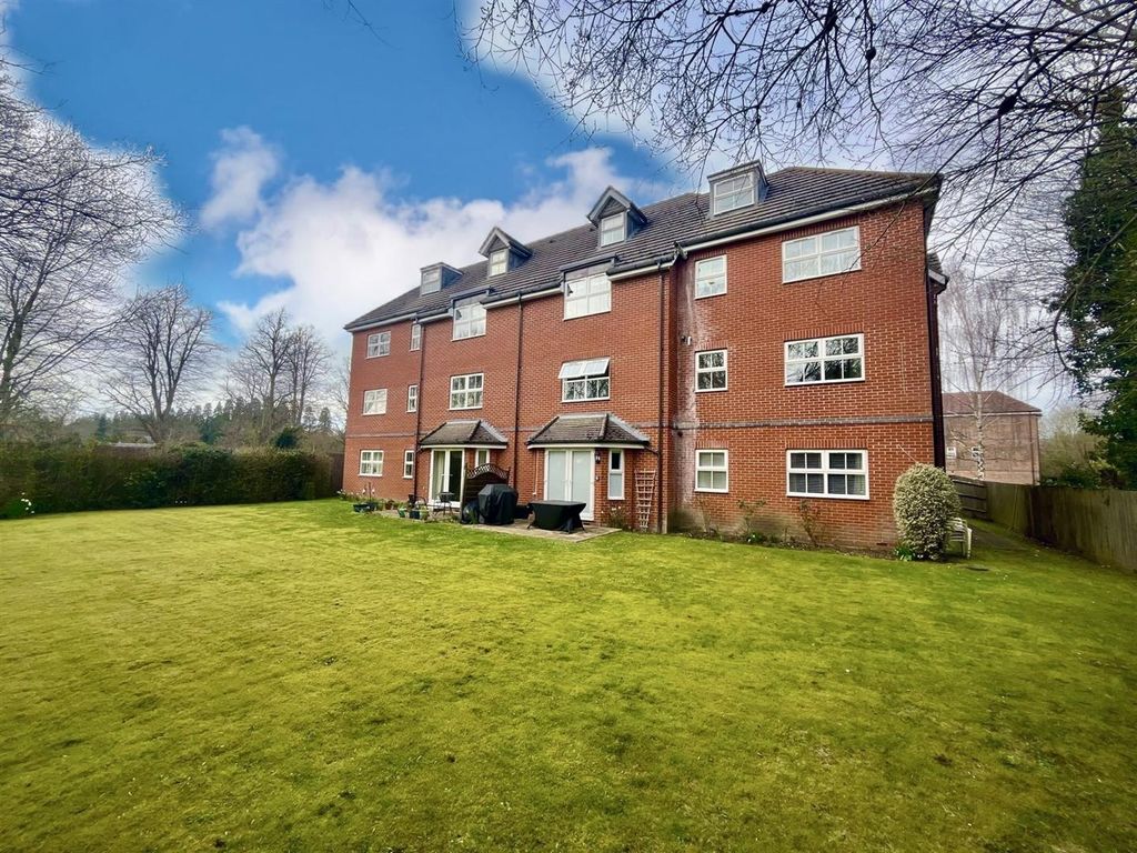 Property photo 2 of 12 Eb1188Fa-04D2-4B23-Accb-06A57116Ae70.Jpg