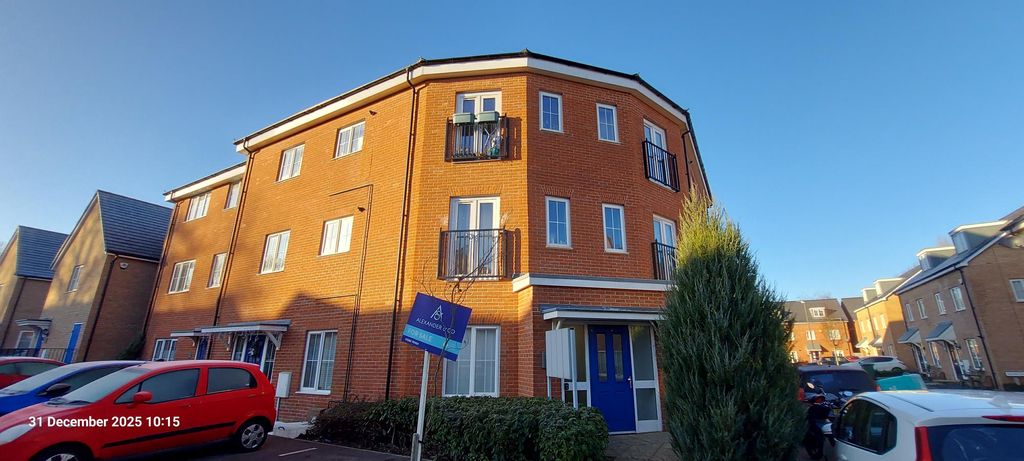 Property photo 1 of 18 External