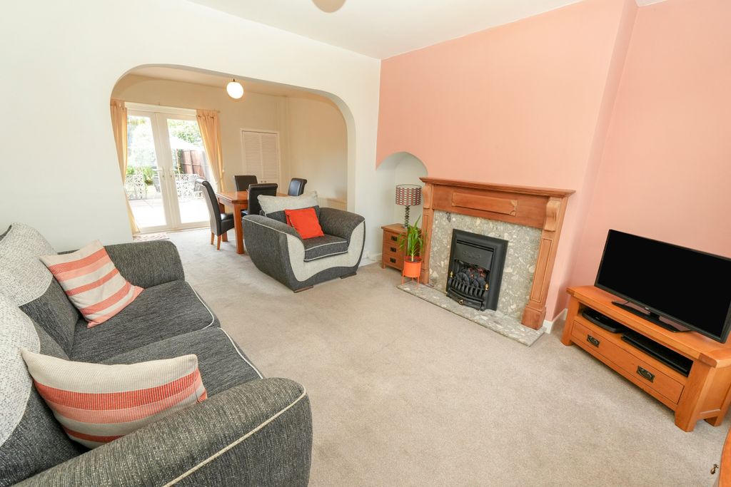 Property photo 3 of 21 Lounge/Dining Room