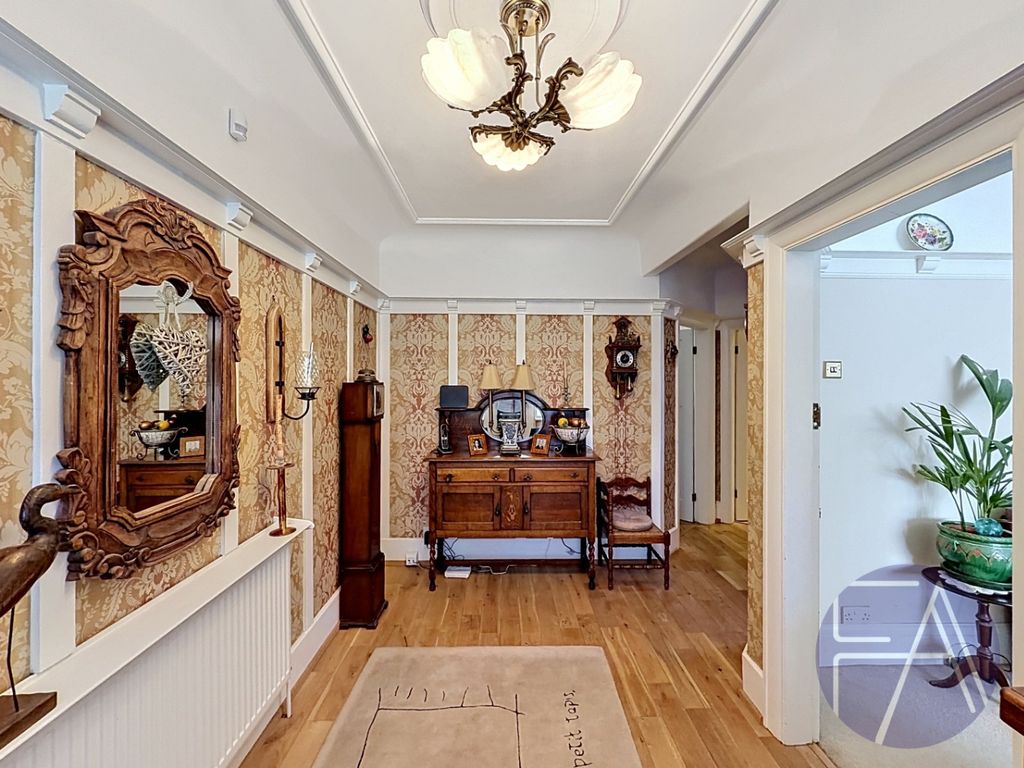 Property photo 3 of 28 5151892