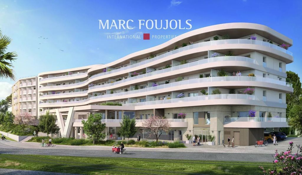 Property photo 1 of 11 St-Laurent-Du-Var (06700) - Exceptional Seafront Address