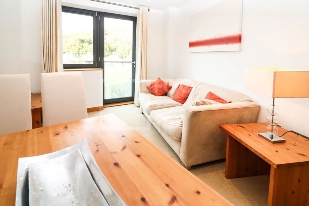 Property photo 1 of 39