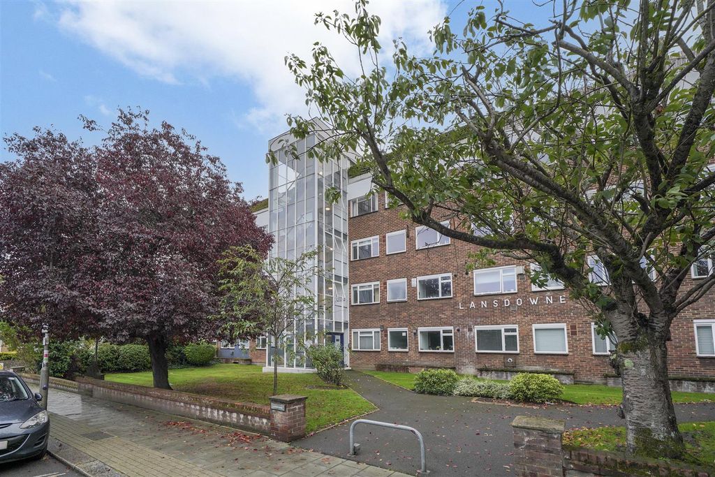 Property photo 1 of 16 Lansdowne